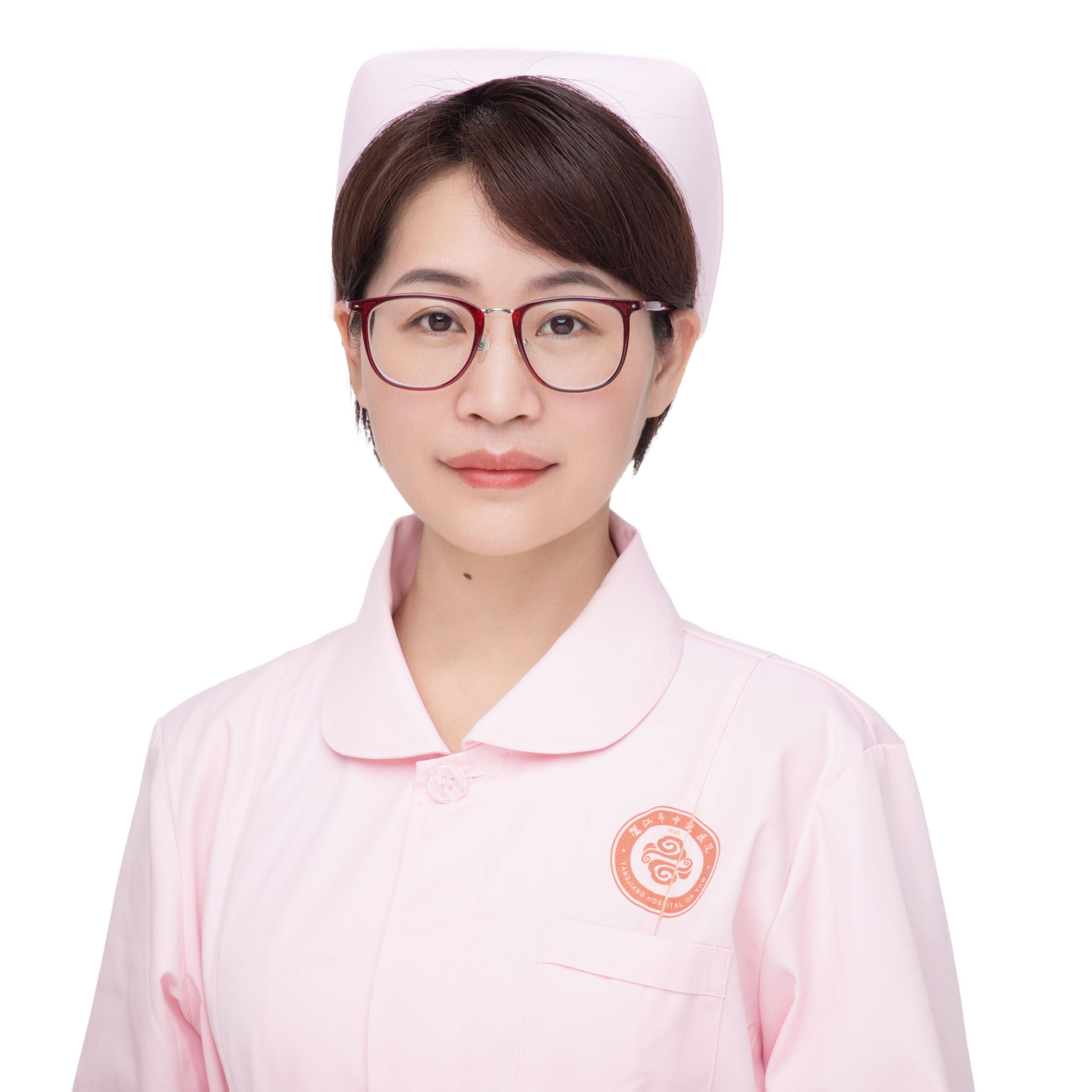 龙雅洁